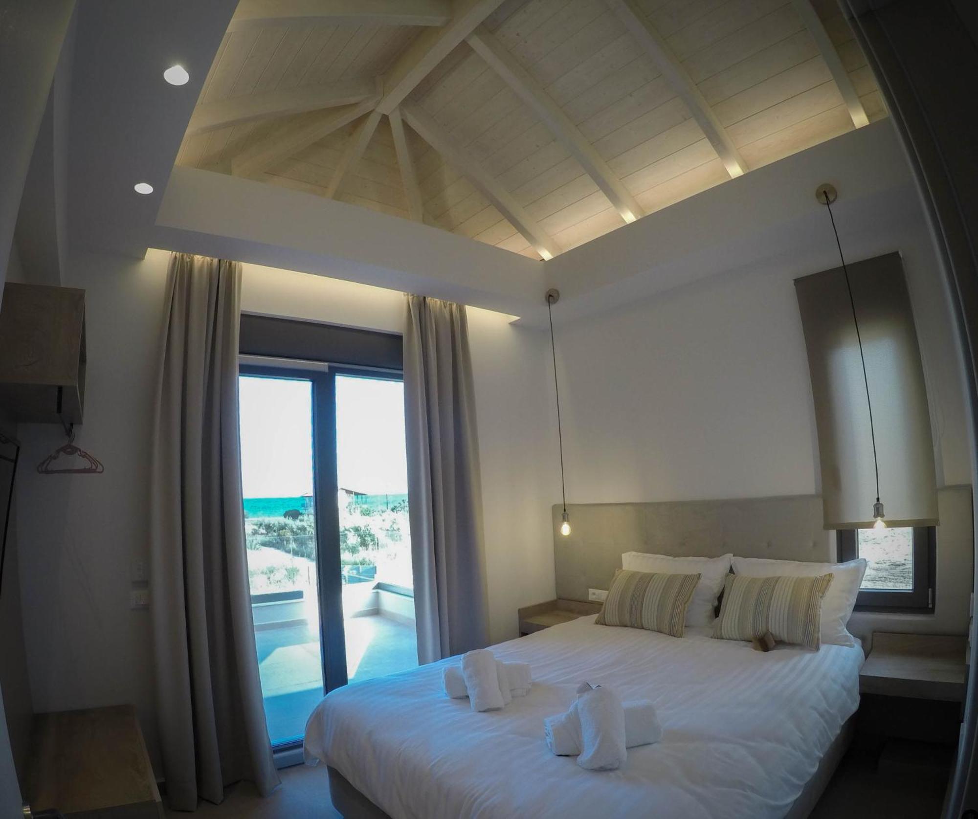 Almyres Luxurious Residences Myloi Bagian luar foto